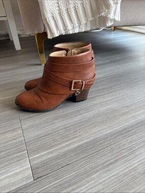 Thalia Sodi Teca 2” Heel Brown Ankle Boots with Buckle and Heart Charm